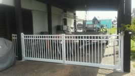 Powder Coated Aluminum Fencing